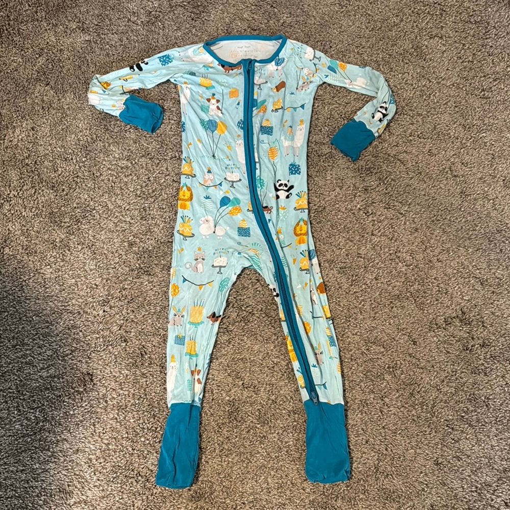 Little Sleepies Birthday Zippie Size 18-24 months Excellent Condition